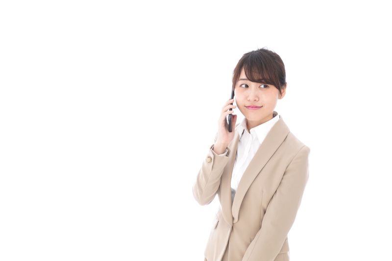 公共機関・レンタル業者・仕入れ業者など各所に連絡をするのも忘れずに
